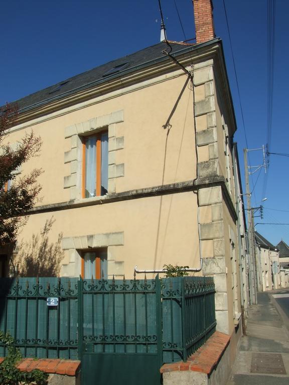 Les Trois Puits Bed & Breakfast Brion-pres-Thouet Exterior photo